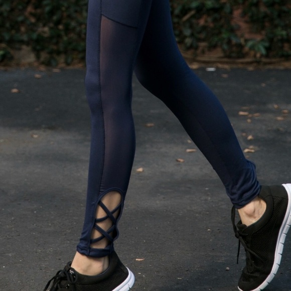 HP! Shosho Medium Navy Workout Active Leggings - Picture 4 of 8